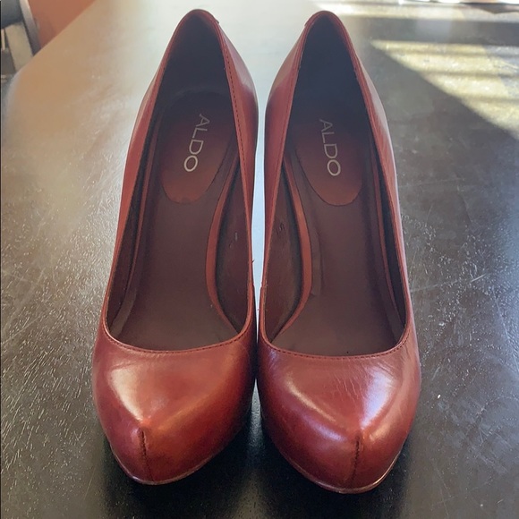 Sexy Red stilettos - Picture 2 of 6